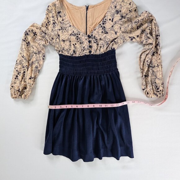 VTG Cream Blue Smocked Waist Animals Floral Novelty Print Bell Sleeve Mini Dress - Picture 6 of 7